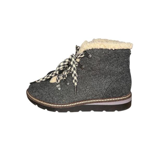 Madden NYC Shoes - ****Madden NYC Felt Hiker Wedge Faux Fur Lace Up Boots Womens Size 10 Gray